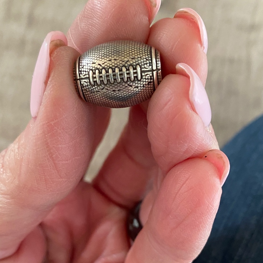 Brighton football charm and beads - Picture 2 of 6